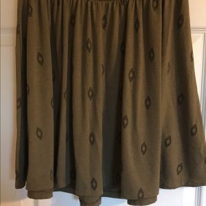 Old Navy Green High Waisted Skirt with details.